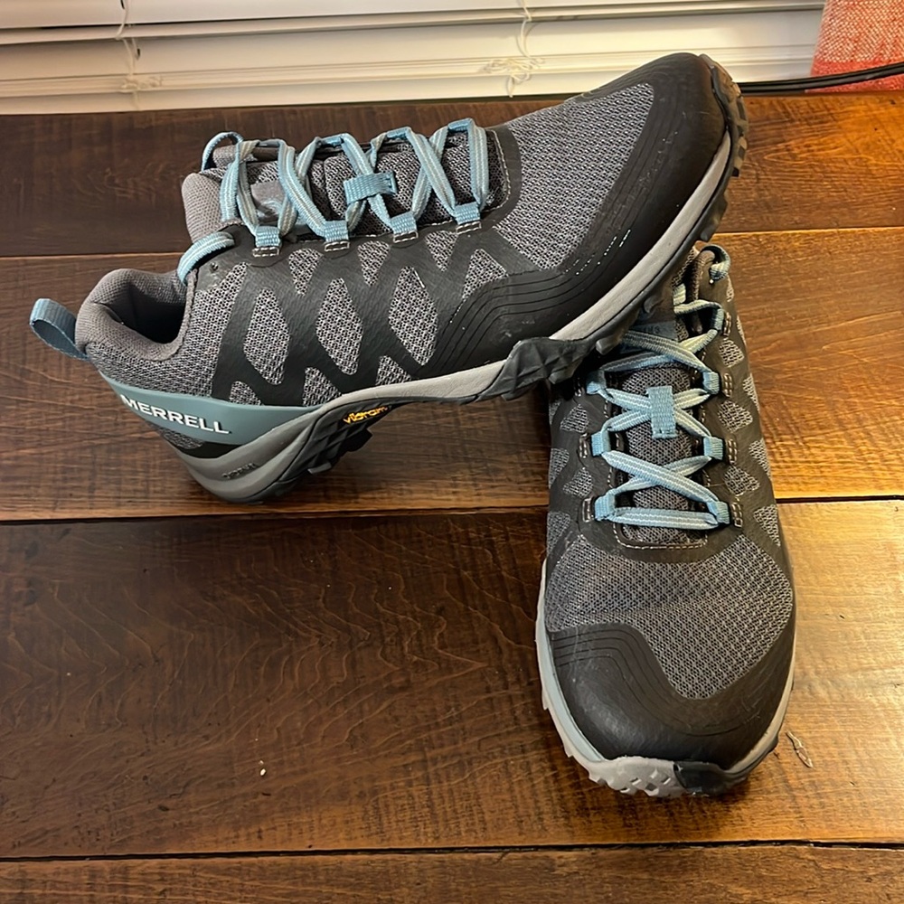 Merrell Siren 3 Women’s Hikers - Size 7.5